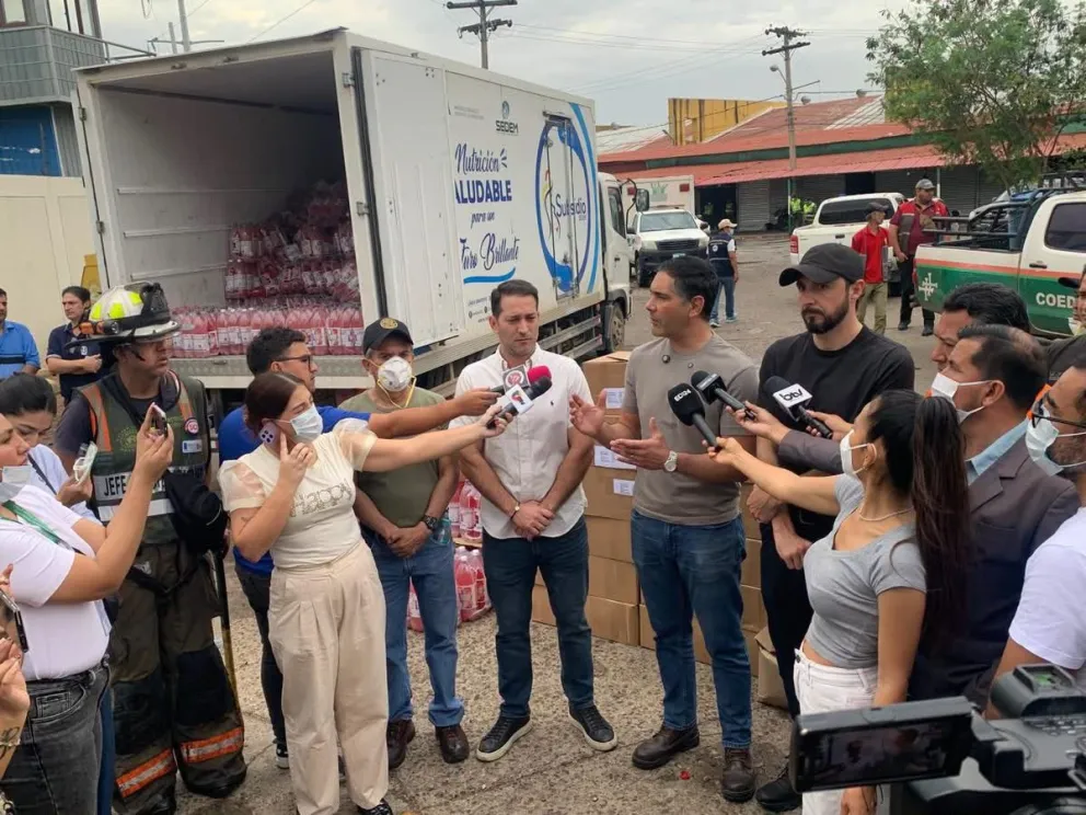 El ministro de Desarrollo Productivo, Rural y Agua, Óscar Mario Justiniano, junto a otras autoridades. Foto: Ejecutivo 