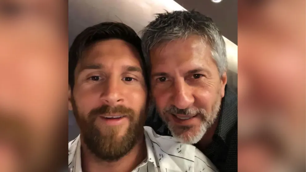 Lionel (izq.) junto a su padre Jorge. Foto: Redes Sociales.