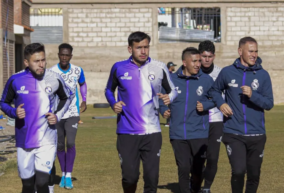 Un entrenamiento del conjunto lila. Foto: Club Real Potosí.