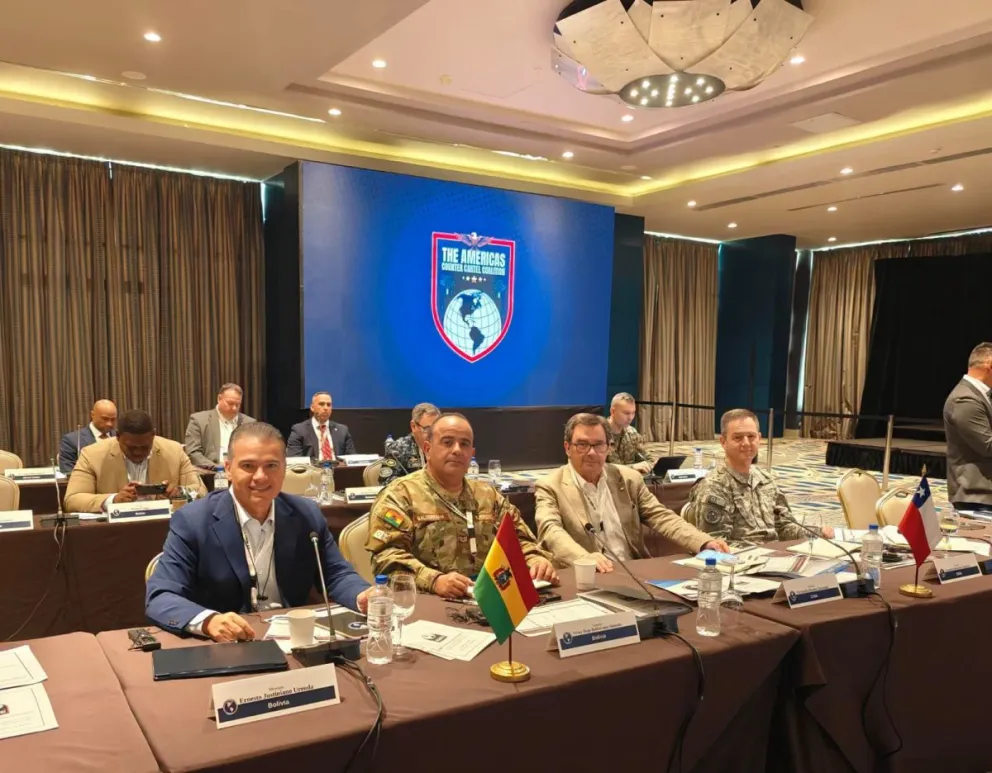 El ministro de Defensa, Ernesto Justiniano, participa de la Coalición de las Américas contra los Cárteles. Foto tomada de la cuenta en RRSS del ministro Ernesto Justiniano