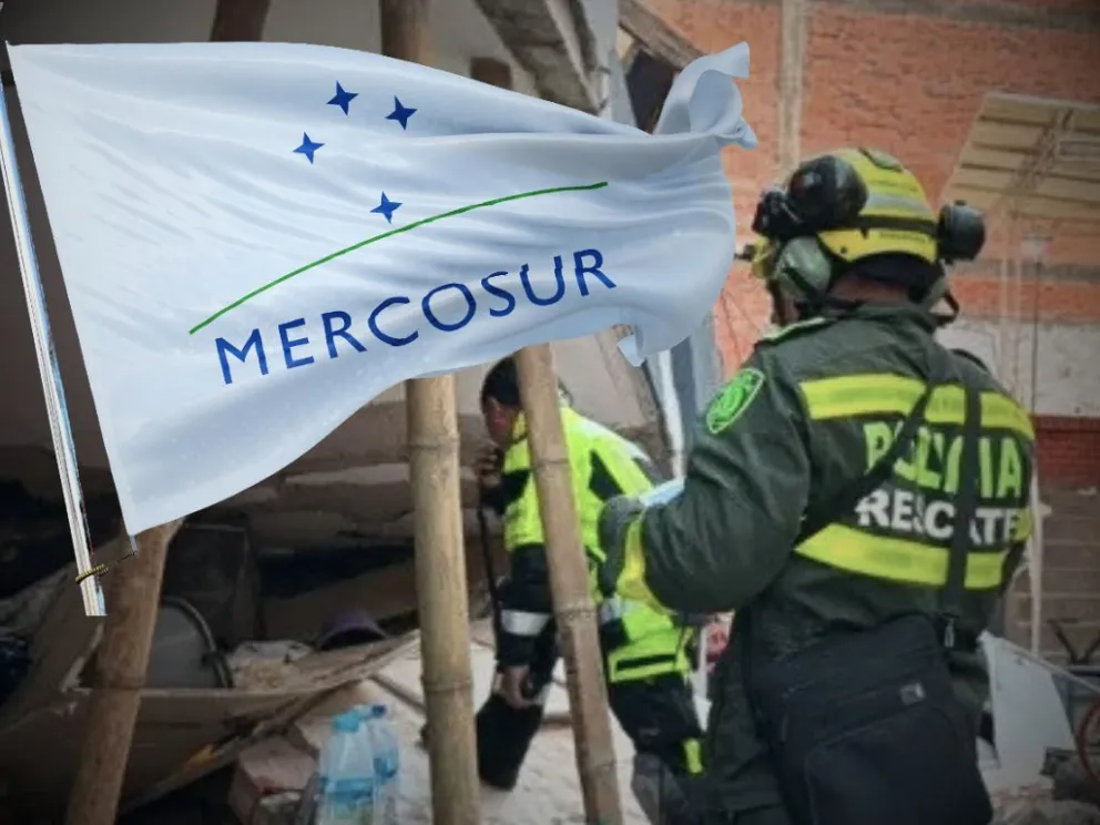 La bandera de Mercosur y efectivos realizan tareas de rescate en Colombia. Fotos: Global Times y Policía de Colombia