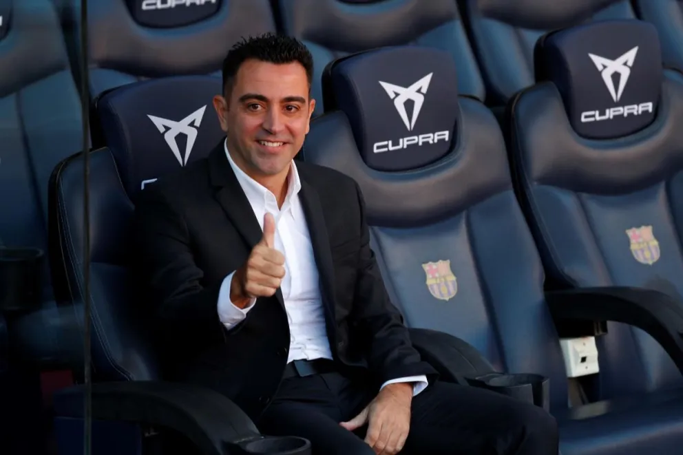 El director técnico español Xavi Hernández. Foto: EFE.