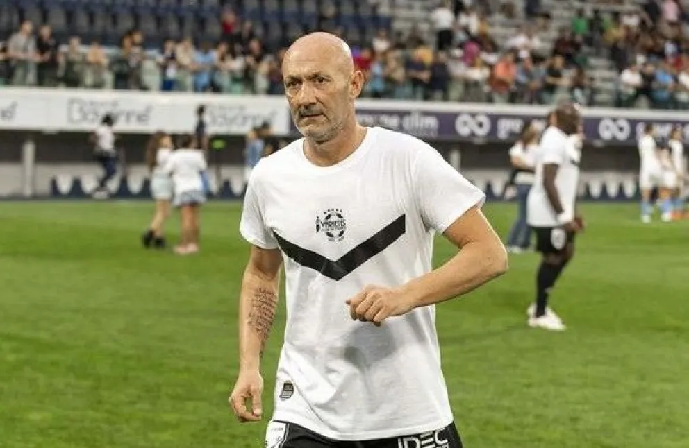 Fabien Barthez, el campeón del mundo con Francia, se suma al cuerpo técnico de Zinedine Zidane. Crédito: purepeople.com