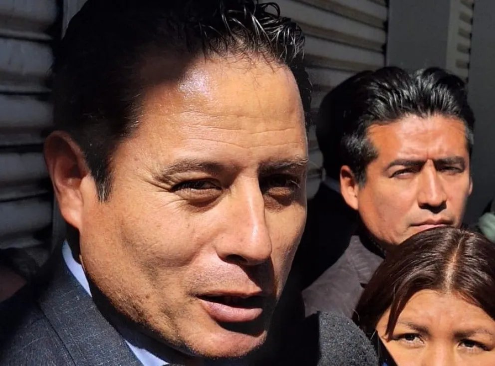 Lara brinda declaraciones, después de su visita al penal. Foto: Visión 360 