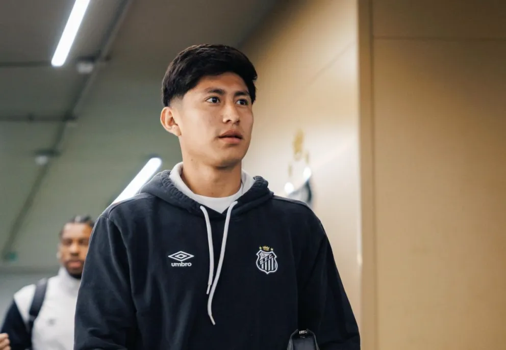Terceros, previo al partido del conjunto brasileño. Foto: Santos FC.