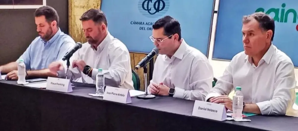 Representantes empresariales y agropecuarios brindaron una conferencia de prensa este viernes por la mañana. Foto: Unitel