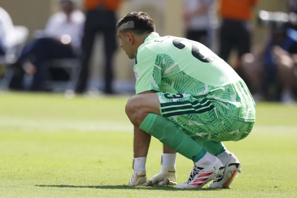 Martínez en un anterior encuentro con su selección. Foto: EFE.