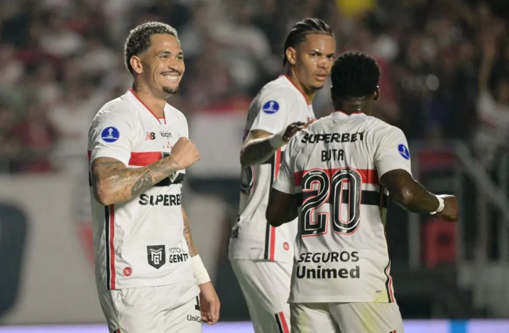 La celebración de los jugadores del cuadro brasileño en el estadio Morumbi Foto: Conmebol.