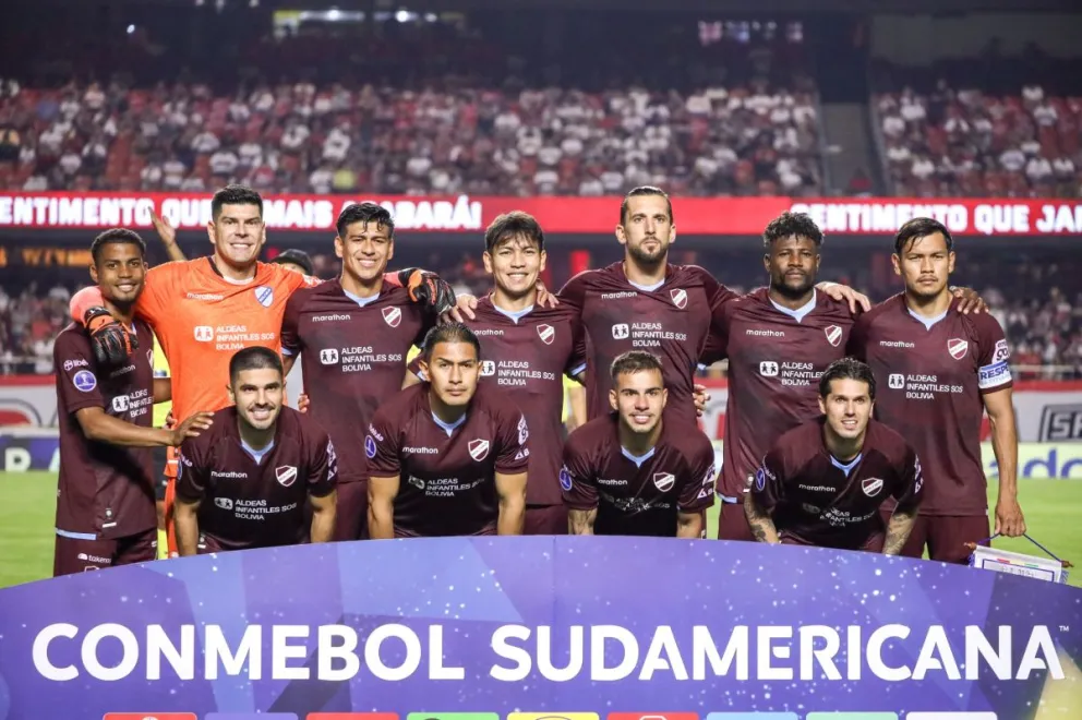 El onceno que arrancó el partido frente a Sao Paulo. Foto: APG.