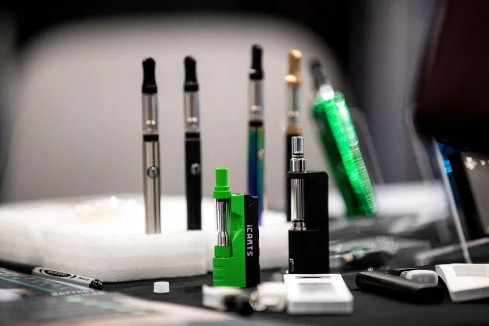 Vaporizadores de CBD durante el Cannabis World Congress and Business Exhibition en el Centro de Convenciones de Los Ángeles, California, EE.UU. Foto: EFE