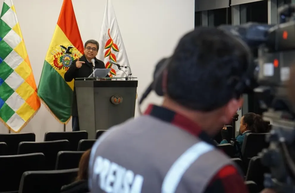 El vocero José Luis Gálvez en conferencia de prensa, el martes. Foto: APG  