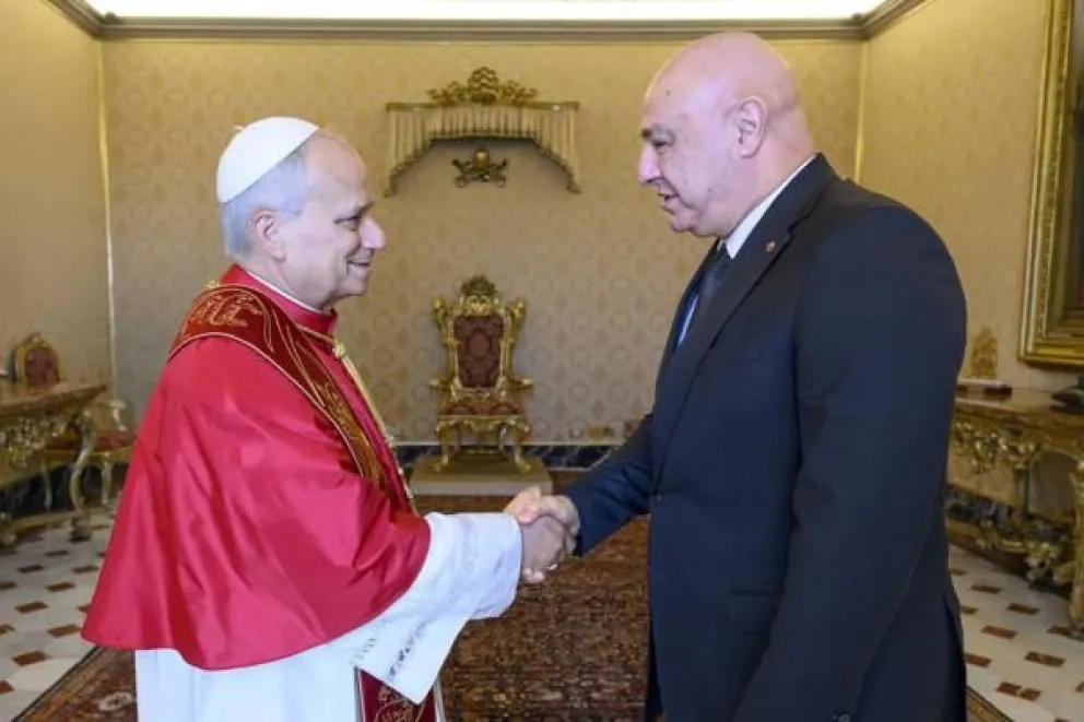 Imagen cedida por el Vaticano del encuentro entre el papa León XIV y el presidente libanés, Joseph Aoun. Foto: EFE