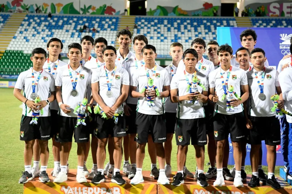 La selección Sub-17 que ganó la medalla de plata en los Bolivarianos de 2022. Foto: Archivo Sports 360.