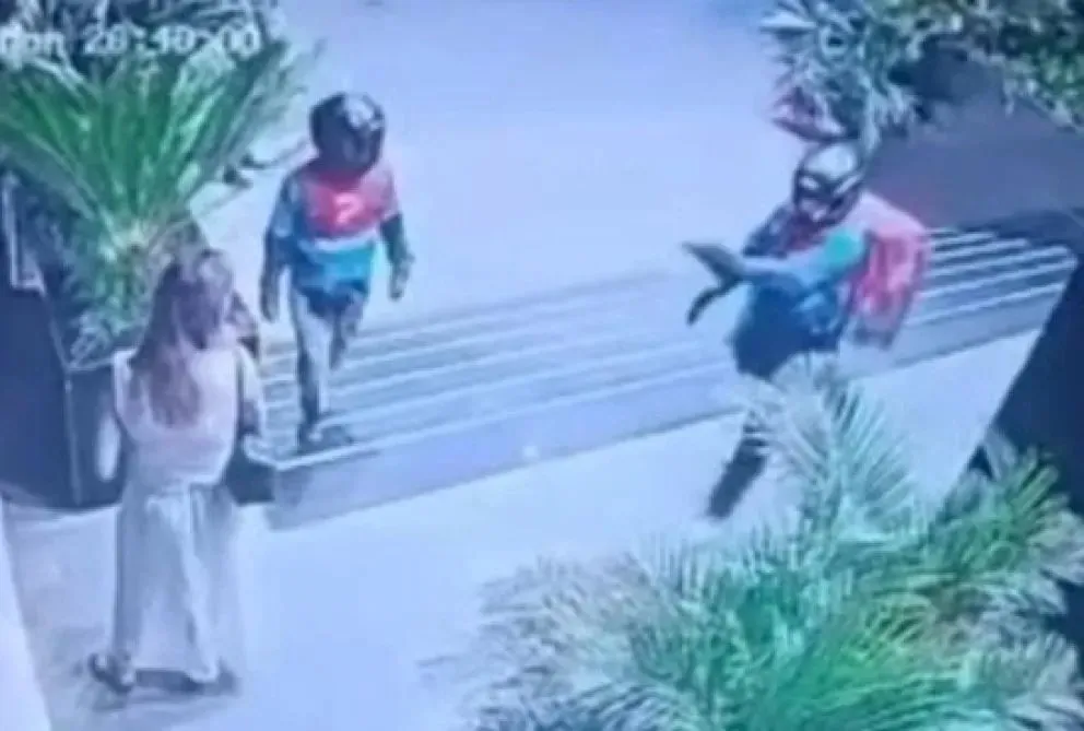 Momento del ataque armado a Nadia Beller. Foto: Captura de imagen