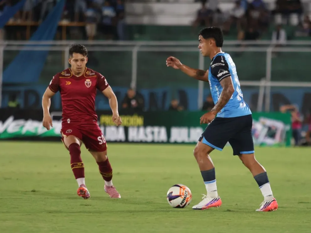 Incidencia del partido en el que Blooming y Real Oruro igualaron en el Tahuichi Aguilera. Foto: APG