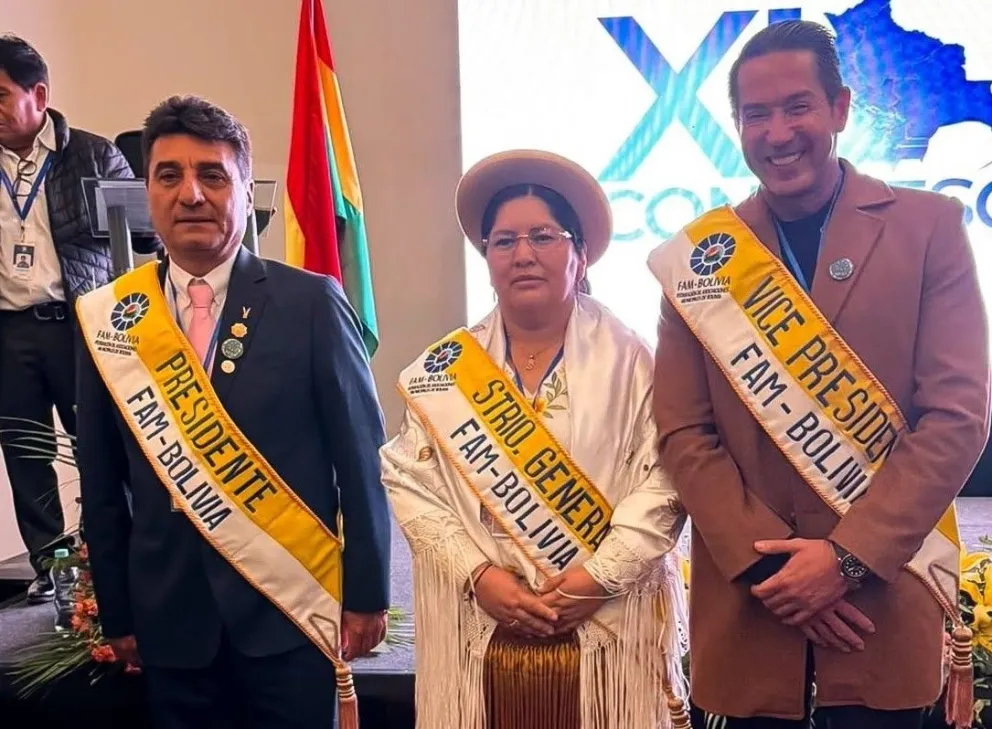 Jhonny Torres, presidente de la FAM-Bolivia; Mario Cronenbold, quedó como vicepresidente y Sara Armella, como secretaria. Foto: FAM-Bolivia