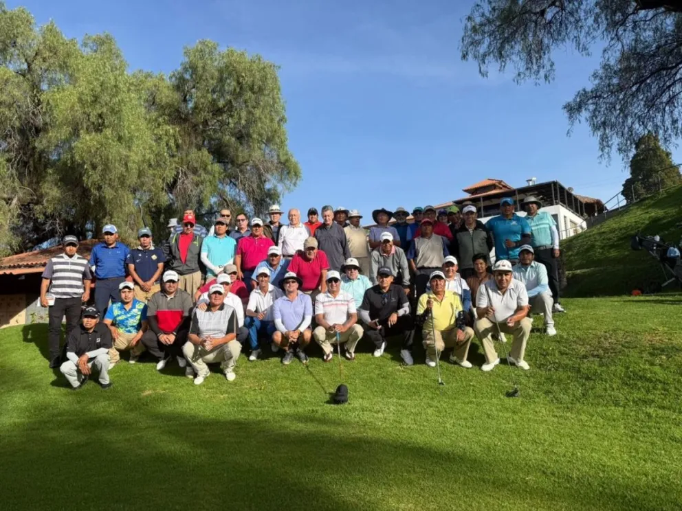Golfistas en un torneo pasado del Nacional Senior. Foto: Abogose.