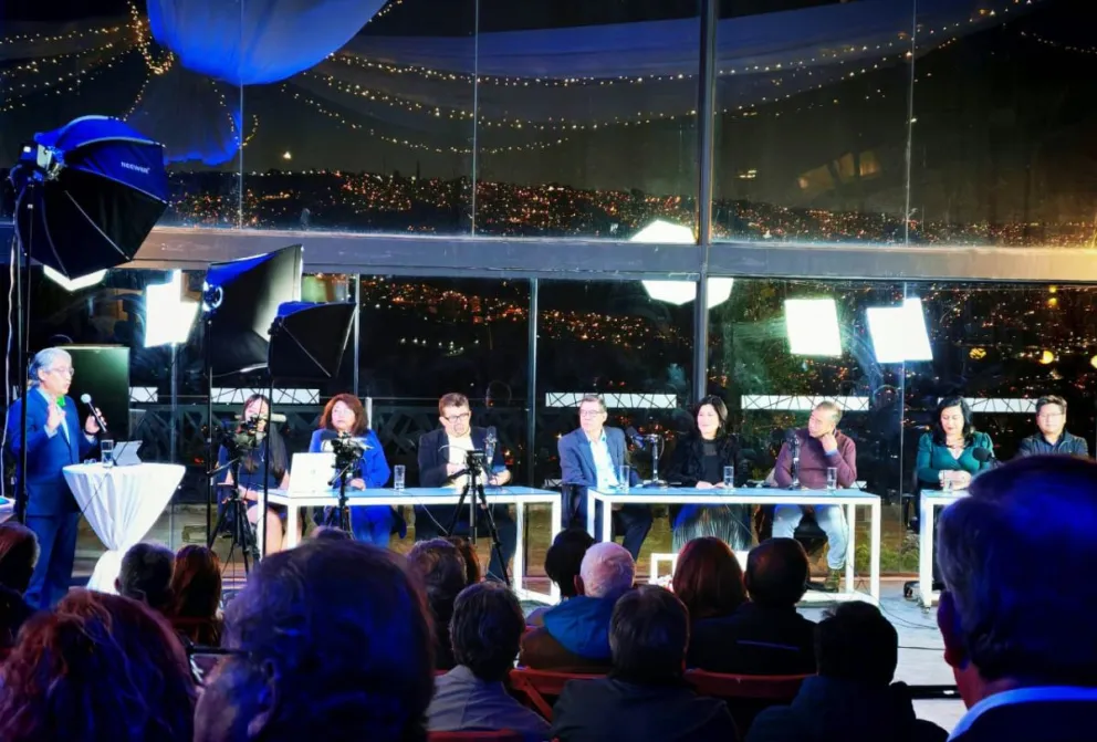 El acto de presentación de OtroKanal en La Paz. Foto: Visión 360