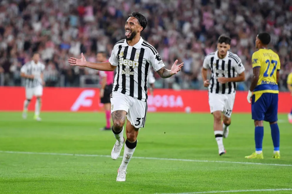 Nico Gonzalez festeja tras marcar el primer tanto de la Juventus. Foto: EFE.