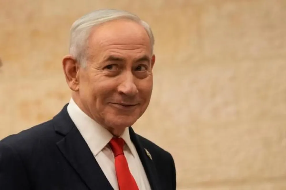 El primer ministro israelí, Benjamin Netanyahu, deposita su voto durante las elecciones primarias del partido Likud en Jerusalén, el 17 de agosto de 2026, previas a las elecciones generales de Israel en octubre. Foto EFE