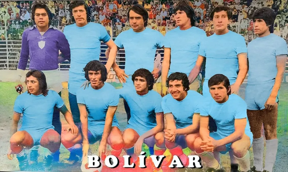 El plantel celeste que jugó el primer partido en 1977 y que fue contra Always Ready. Foto: Colección Julio Mamani Ticona.