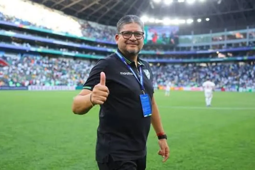 Óscar Villegas, entrenador del seleccionado boliviano de fútbol. Foto: AD
