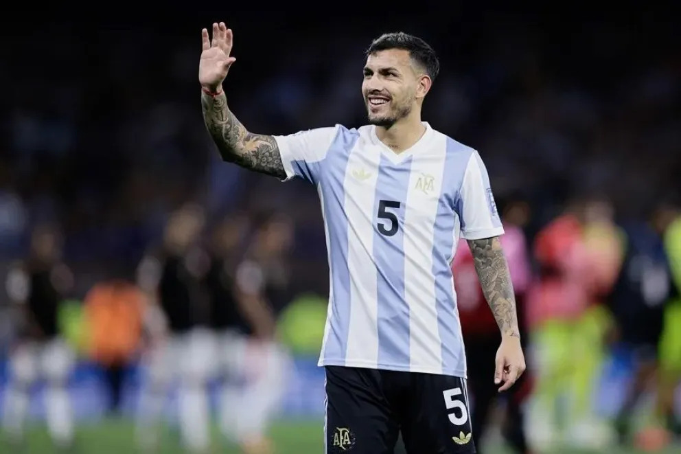 Paredes en un partido con Argentina. Foto: EFE.