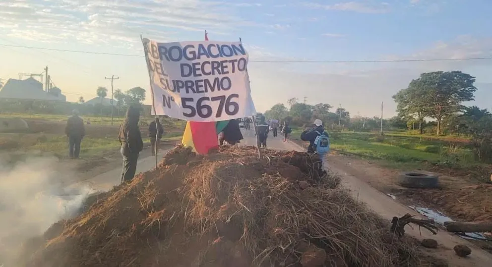 Bloqueo en Cuatro Cañadas. Foto: La Hora de la Verdad