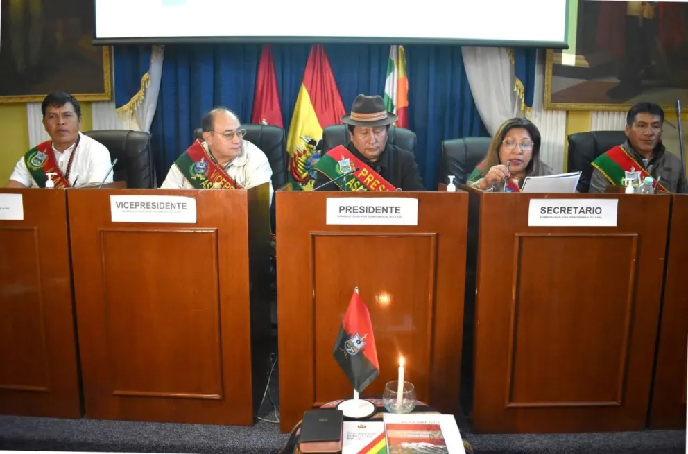 El presidente de la Asamblea Legislativa Departamental, Rufo Calle, en una anterior sesión. Foto: RRSS de Calle 