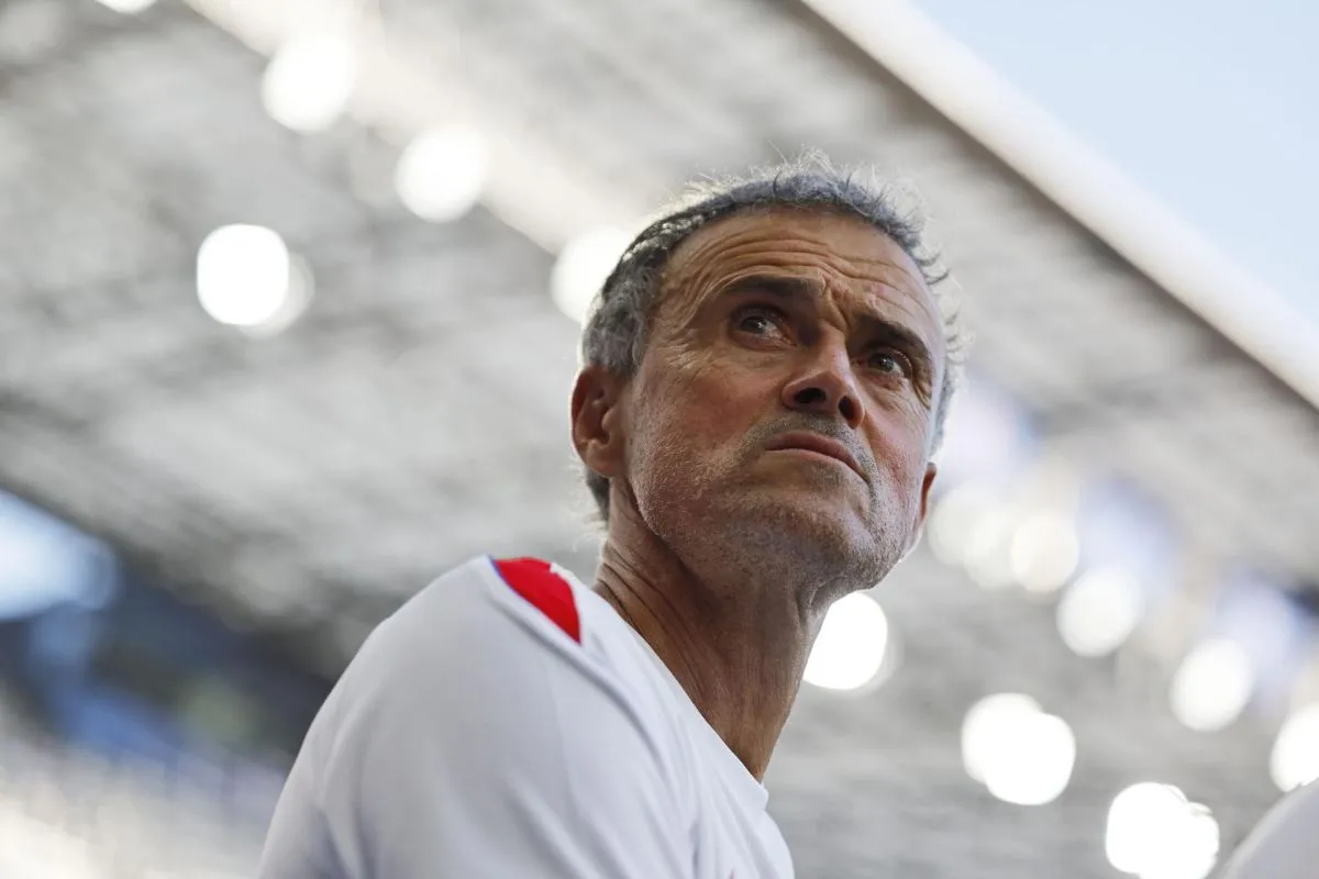 Luis Enrique extends PSG contract through 2030