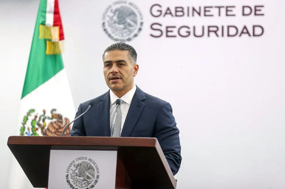 Archivo, el secretario de Seguridad y Protección Ciudadana, Omar García Harfuch, hablando durante una rueda de prensa en la Ciudad de México (México). Foto: EFE