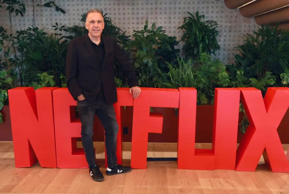 El vicepresidente de contenidos de Netflix para América Latina, Francisco Ramos, posa durante una entrevista con EFE el 06 de septiembre de 2026 en Ciudad de México (México). Foto: EFE/Mario Guzmán