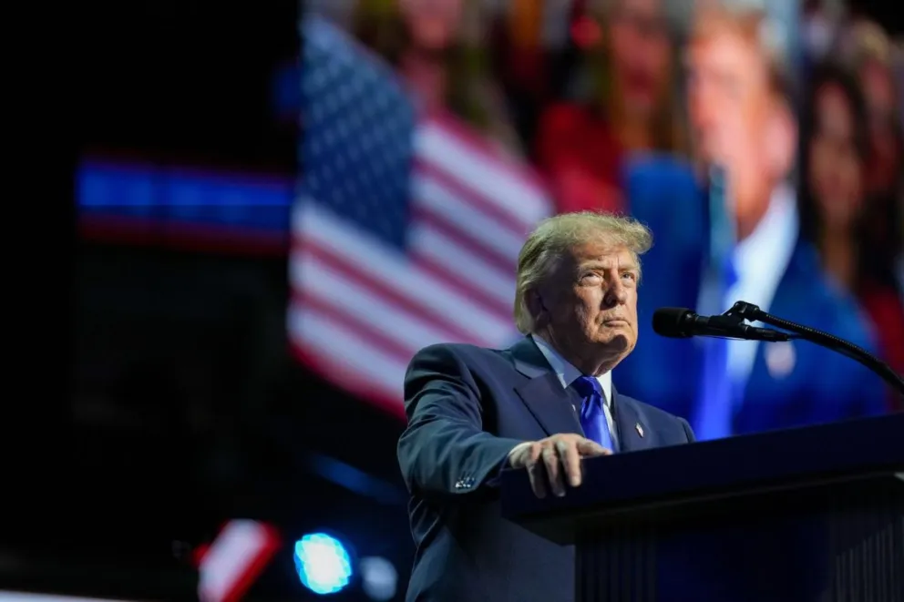 El presidente de EEUU, Donald Trump, interviene en la primera jornada de la Convención Nacional Republicana de mitad de mandato en Dallas, Texas, el 9 de septiembre de 2026. Foto: EFE