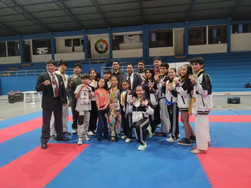 La premiación del torneo realizado en el Valle. Foto: Feboka