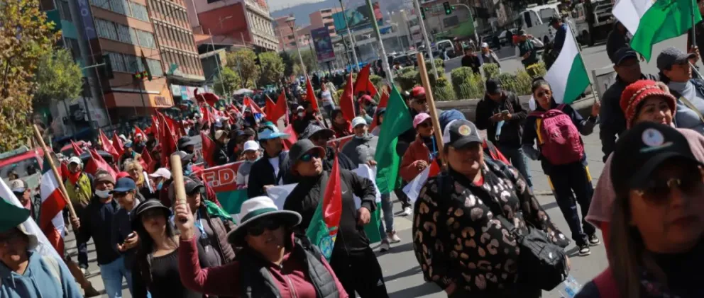 Los maestros urbanos saldrán mañana a las calles en todo el país en una marcha de "cacerolas vacías". Foto: APG