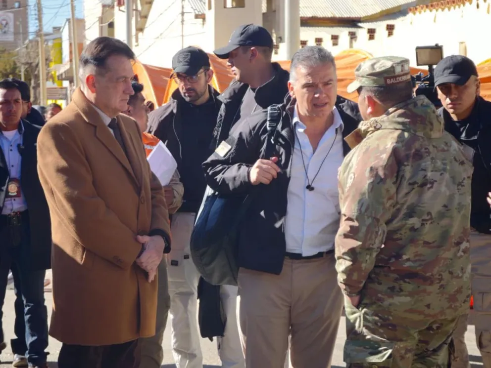 El ministro de Defensa, Ernesto Justiniano, en Viacha. Foto: Ministerio de Defensa