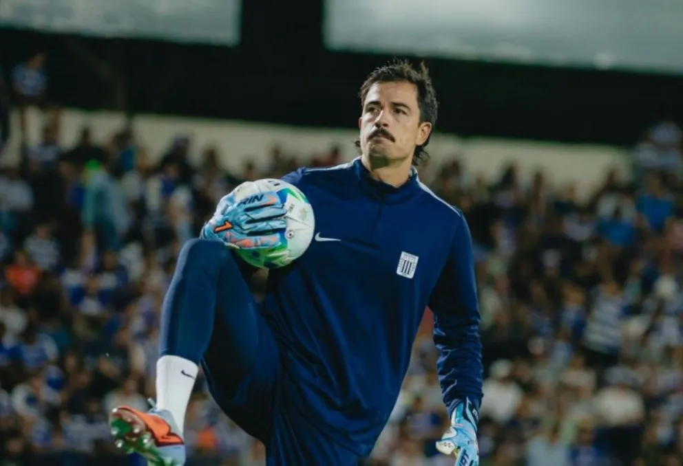 Guillermo Viscarra cuando defendía el arco del club Alianza Lima. Foto: AL