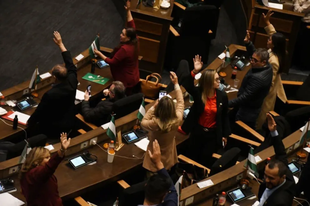 Asambleístas aprueban la ampliación del estado de excepción. Foto: APG