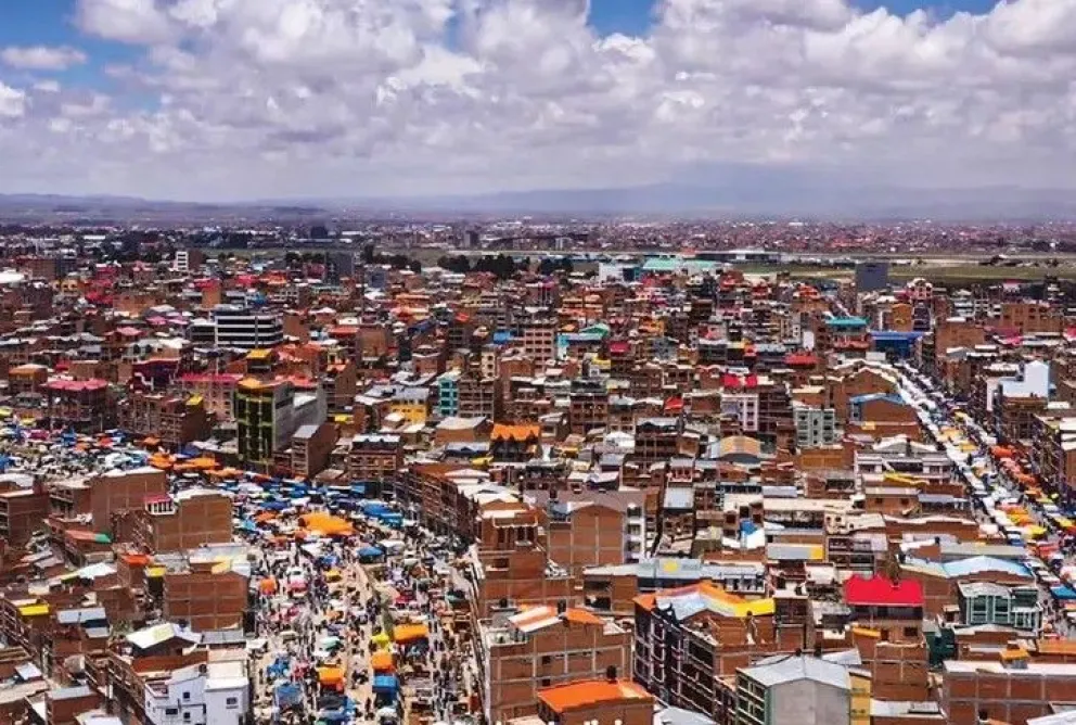 Una vista panorámica de la ciudad de El Alto. Crédito: ABI