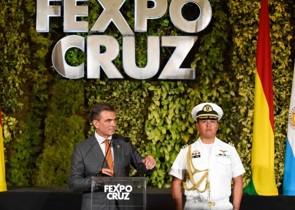 El presidente del Estado, Rodrigo Paz, participó de la inauguración de la 50ª Versión de la Fexpocruz 2026. Foto: APG