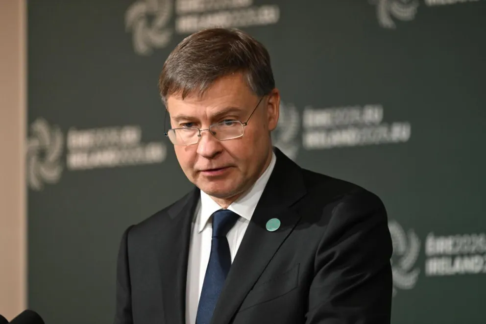 El comisario europeo de Economía y Productividad, Implementación y Simplificación, Valdis Dombrovskis, en una rueda de prensa en la reunión informal de Ministros de Finanzas de la UE en el Castillo de Dublín, Dublín, Irlanda. Foto: FEFE