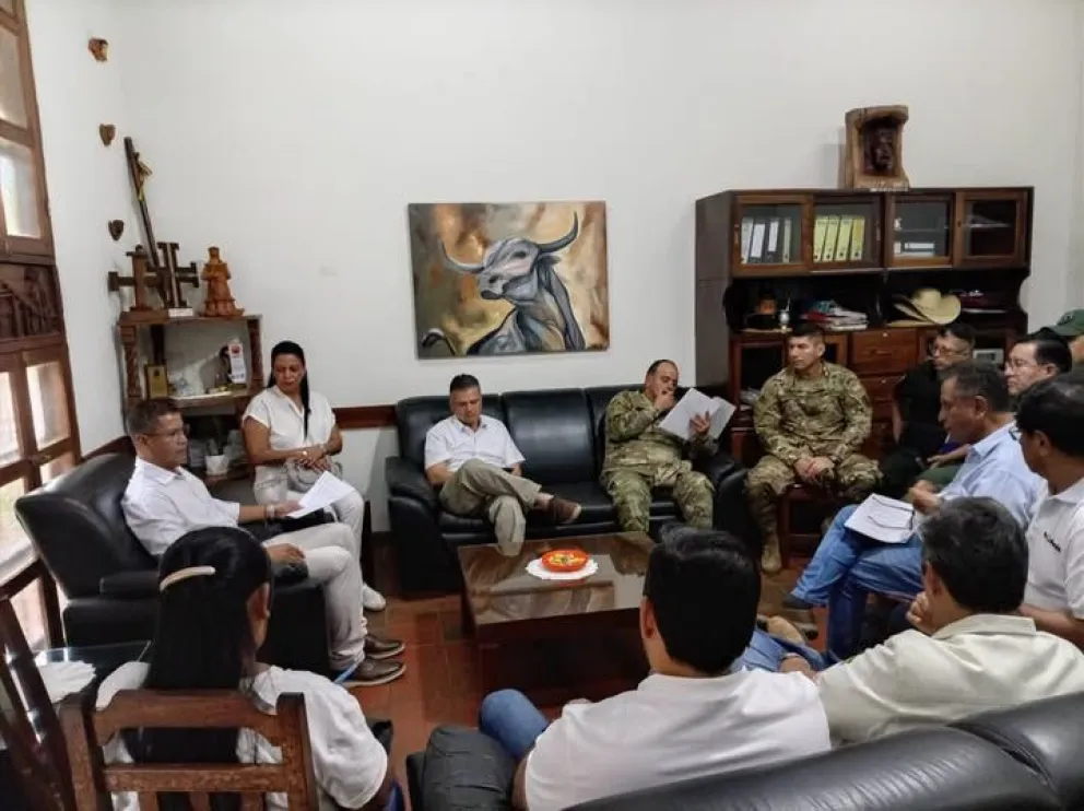 Gobierno refuerza presencia de las Fuerzas Armadas en San Ignacio de Velasco. Foto: Ministerio de Defensa 