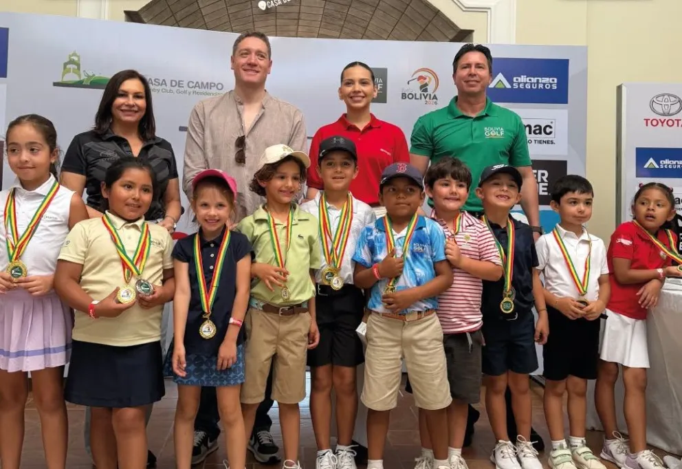 Los premiados del torneo disputado en Santa Cruz. Foto: Federación Boliviana de Golf.