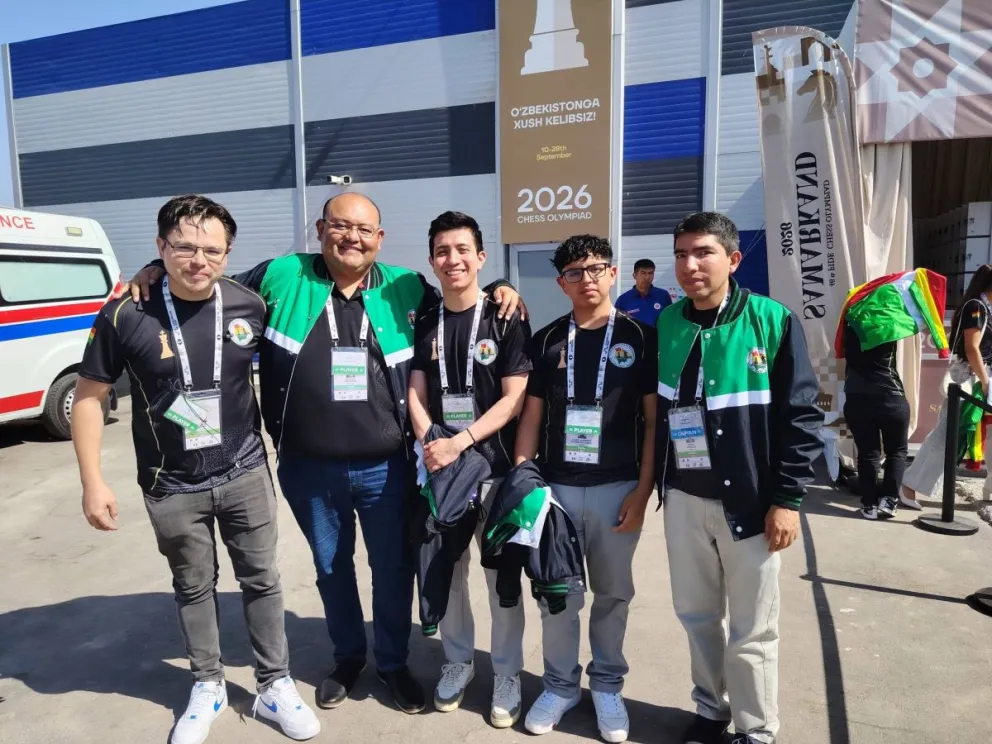 El equipo masculino en el torneo. Foto: Federación Boliviana de Ajedrez.