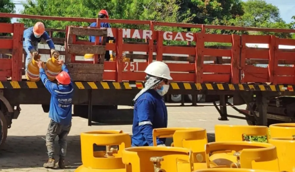 Distribuidores de GLP demandan que se les aumente las comisiones, por el alza del precio del diésel a Bs 17,95. Foto: ABI