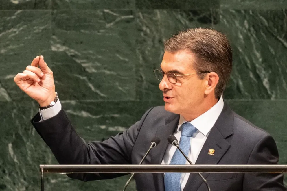 El Presidente de Bolivia, Rodrigo Paz Pereira, fue captado este 24 de septiembre, al intervenir durante la LXXXI Asamblea General de las Naciones Unidas, en la Sede de la ONU, en Nueva York (NY,EE.UU.). EFE