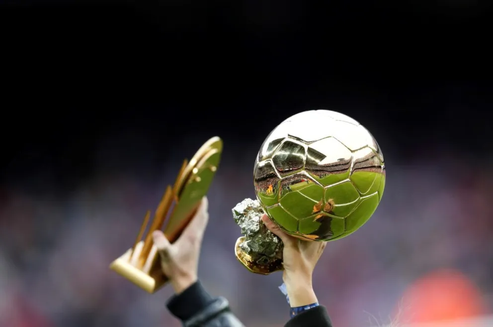 Imagen del Balón de Oro, el premio individual más codiciado. Foto: EFE.