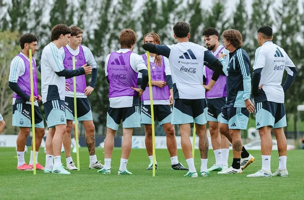 El entrenamiento de la selección argentina de este lunes por la tarde. Crédito: AFA
