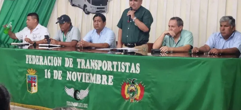 Uno de los principales reclamos de los micreros está relacionado con el incremento de los costos operativos tras la eliminación de la subvención al diésel.  Foto: Unitel