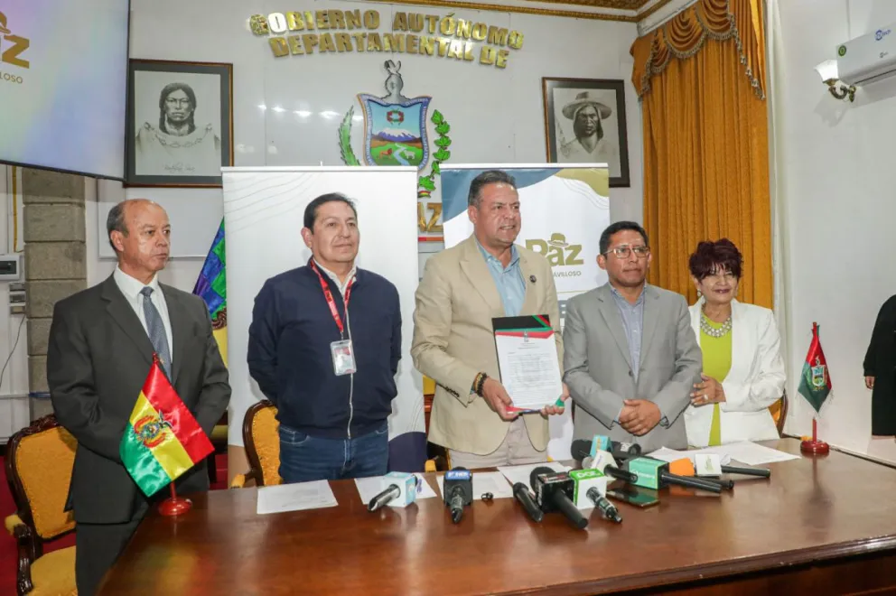 El anuncio fue realizado por el gobernador Luis Revilla durante un encuentro con representantes de cámaras, asociaciones y gremios del sector privado, en el marco del Día Mundial del Turismo. Foto: Gobernación